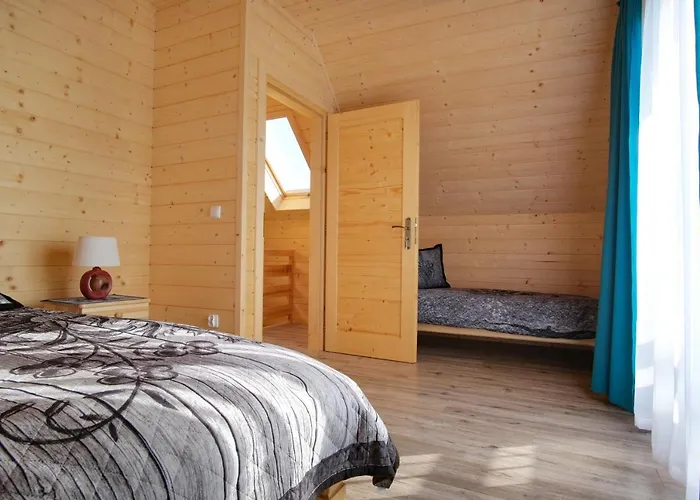 Na Farmie * צ'אפלארי